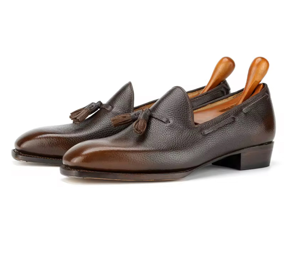 Pebble Grain Calf Tassel Loafers – Handcrafted Luxury