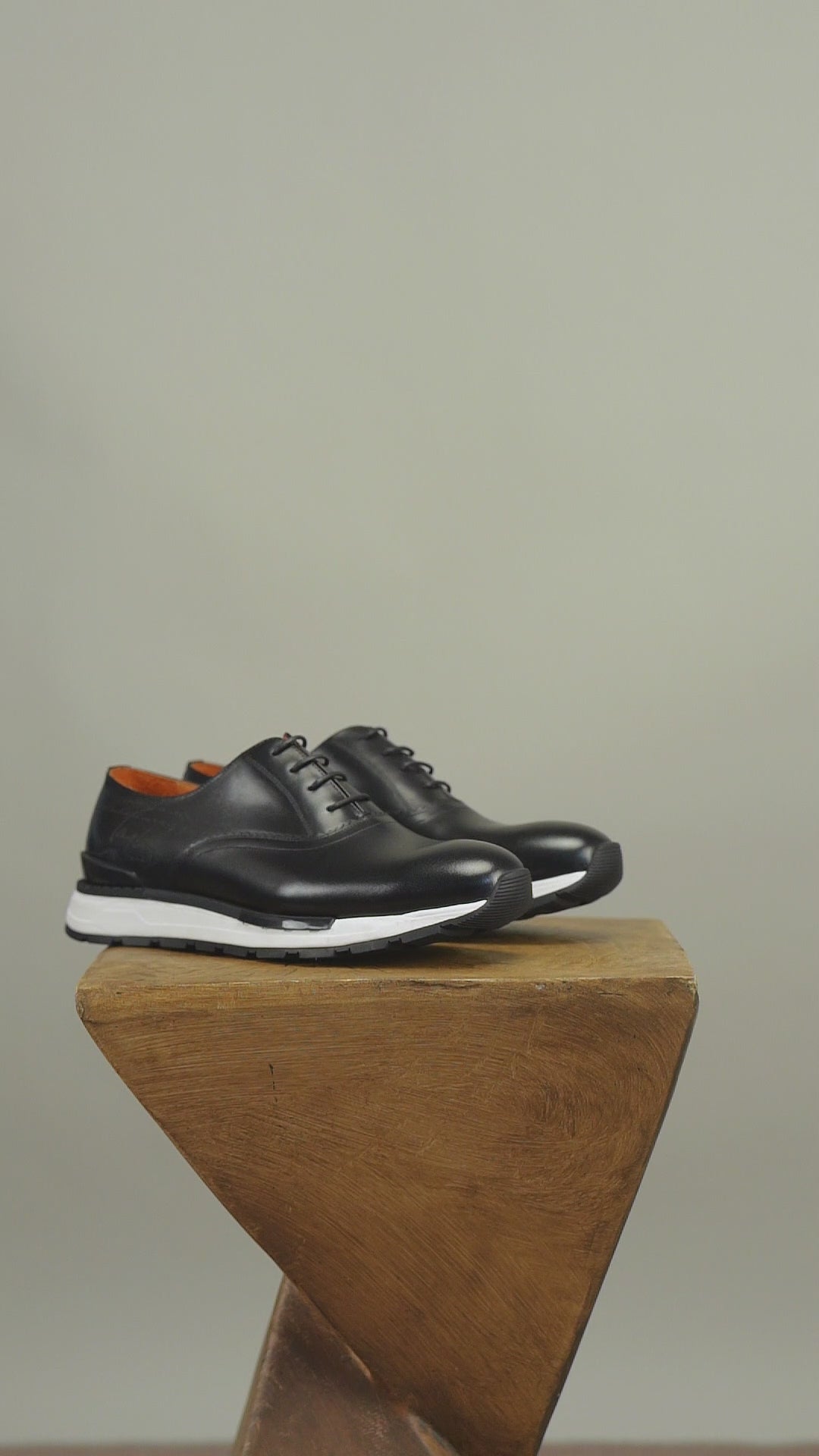 Sesseben Sneaker K14
